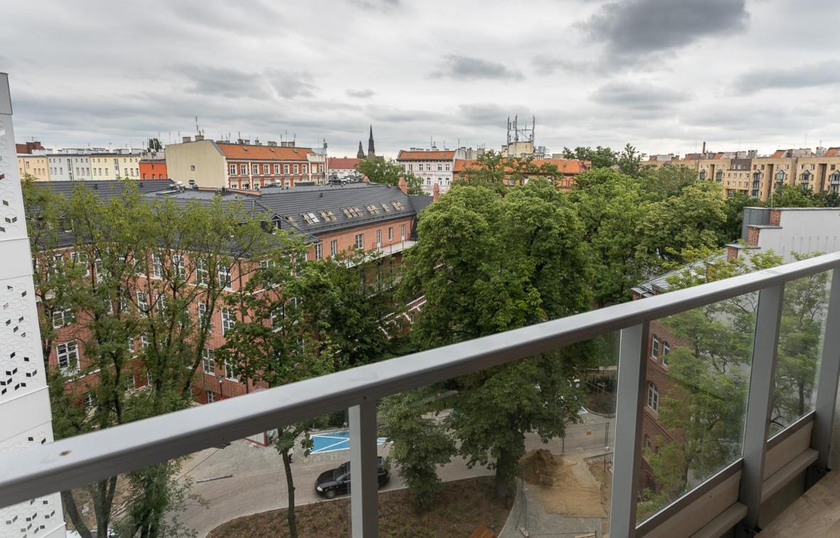 B&W Luxurious Apartment In The Center Of Wroclaw — Photos 1
